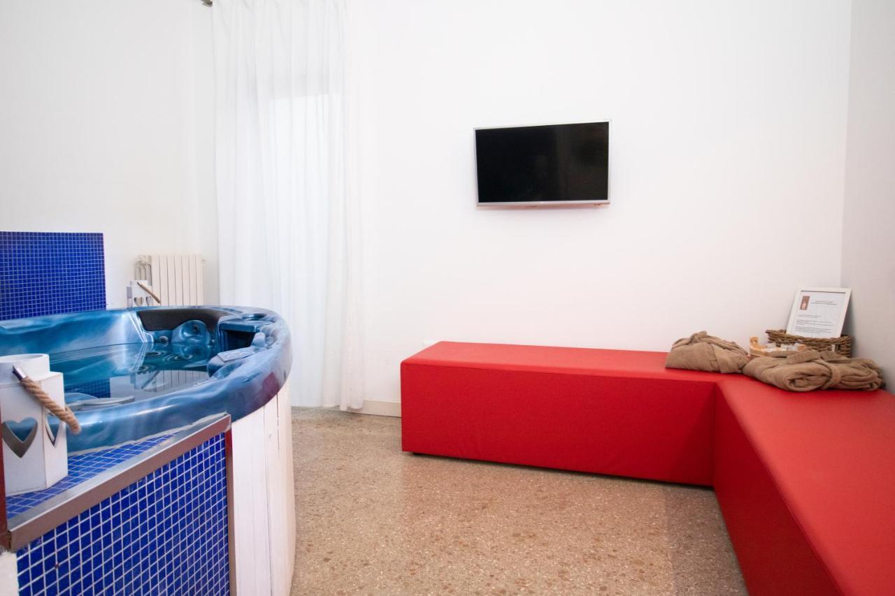 Sui Tetti Luxury Gasthof Lecce